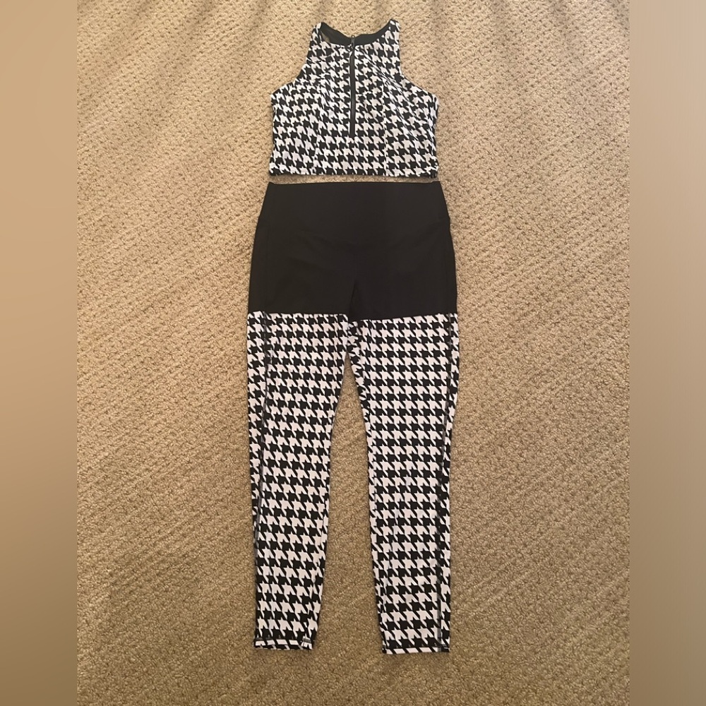 Two Piece Workout Set - Picture 2 of 6